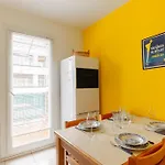 Nicolas - 2 Chambres, Balcon, Parking Prive, Clim 公寓 *