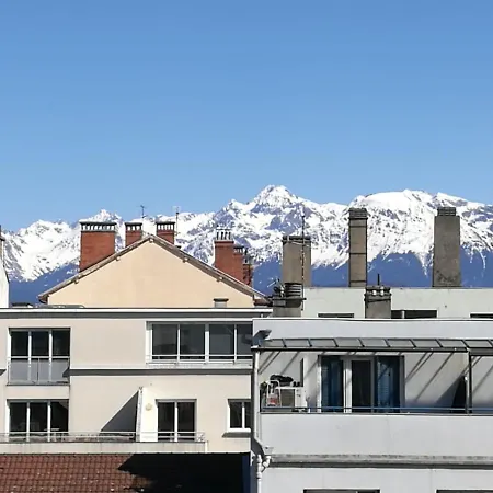 Nicolas - 2 Chambres, Balcon, Parking Prive, Clim Apartment