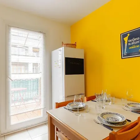 Nicolas - 2 Chambres, Balcon, Parking Prive, Clim Apartment *