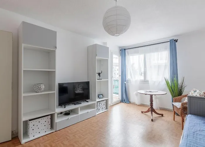 Nicolas - 2 Chambres, Balcon, Parking Prive, Clim *