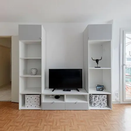 Appartement Nicolas Iii, Parking Privé, Clim, Balcon